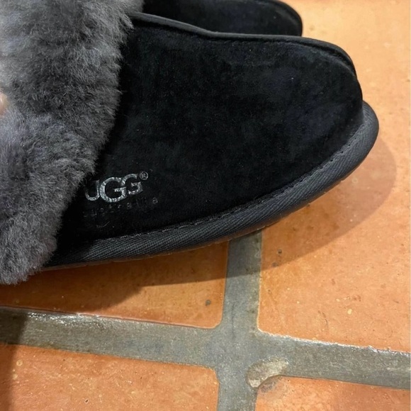 UGG Scuffette slippers black NEW size 6 - Picture 4 of 5